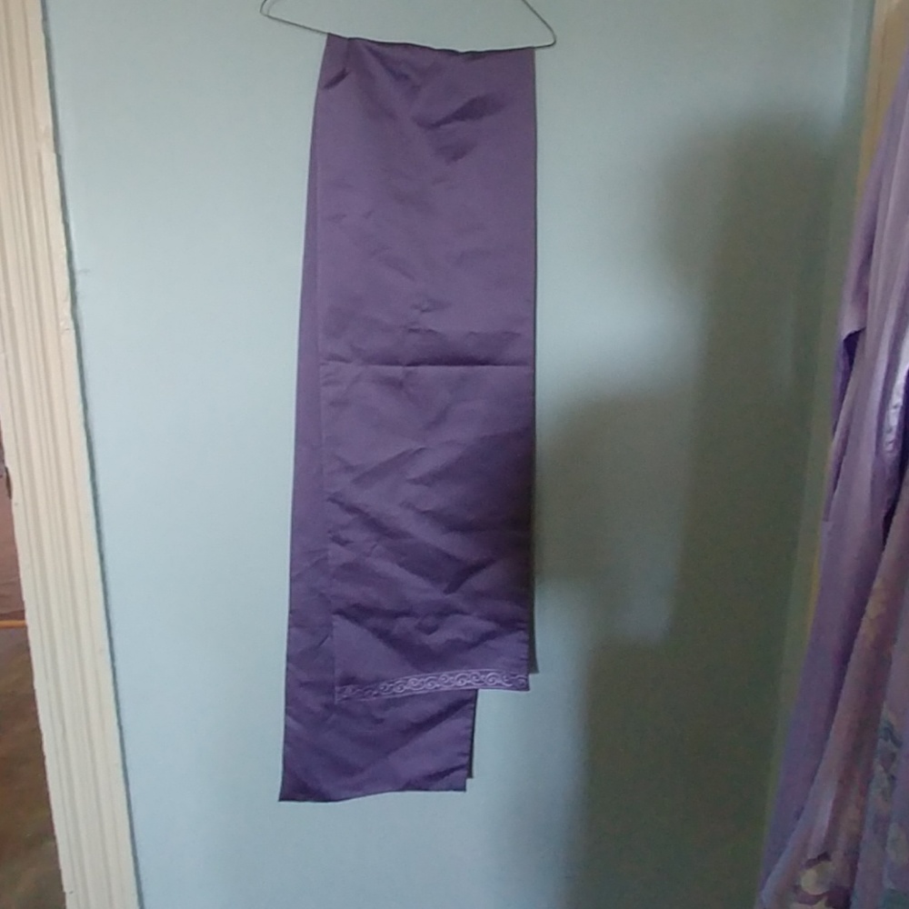 Prom gown - Picture 2 of 2